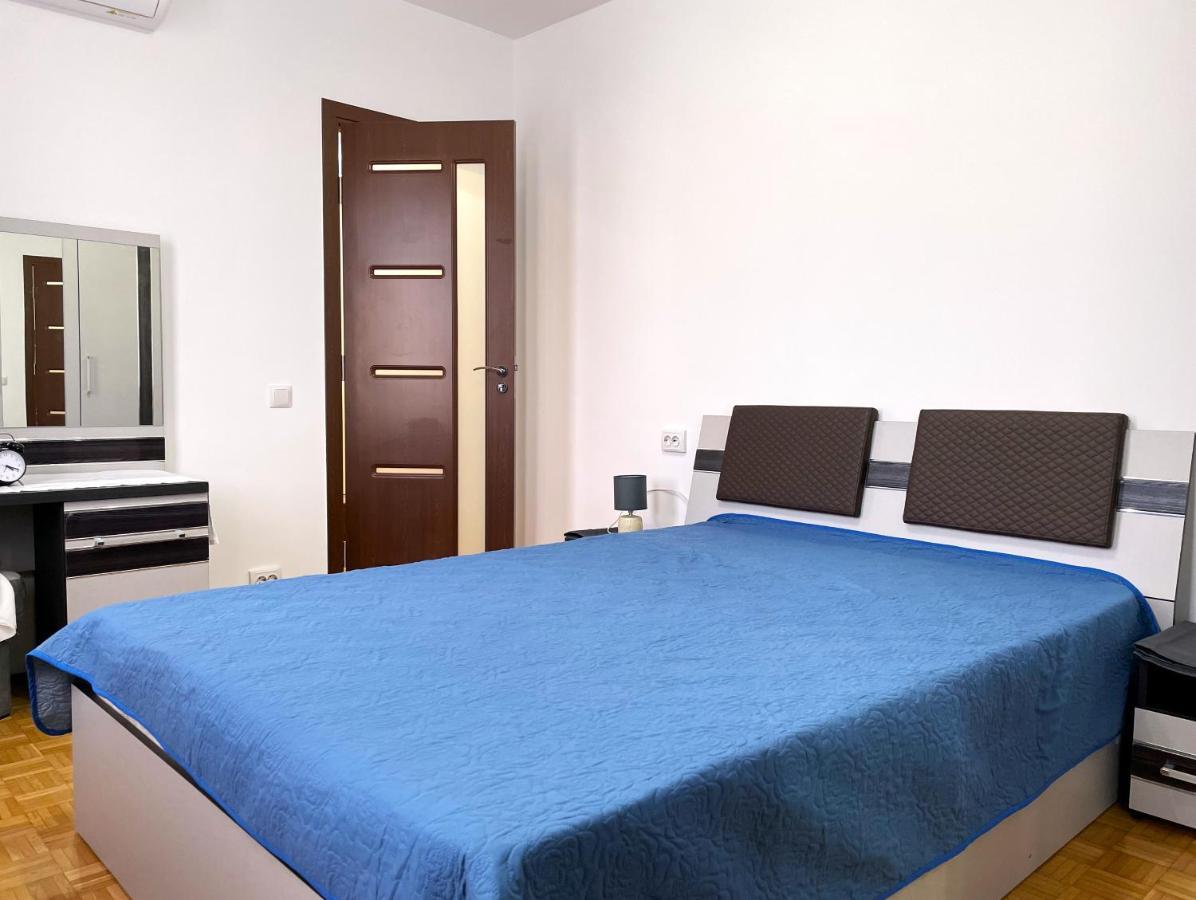 Royal Palace - City Center Accommodation Bucarest Extérieur photo